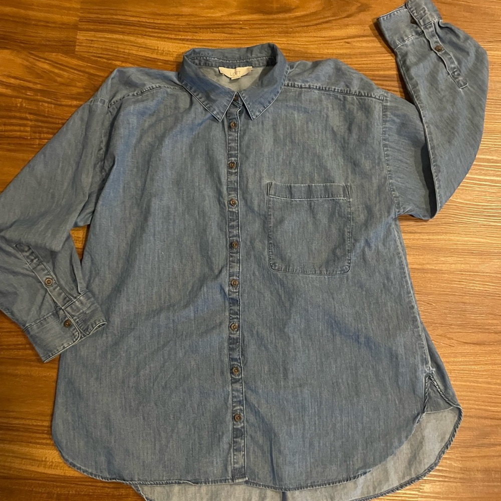 LOFT Blue Dress Shirt Collar Button Down